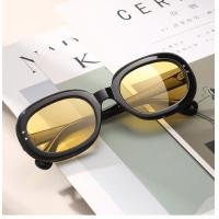 ราคา PULAiS แว่นตากันแดดโพลาไรซ์สำหรับผู้หญิงแว่นกันแดดป้องกันรังสียูวีขนาดเล็กย้อนยุคทรงรี (19991329675)