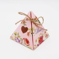 ราคา แพ็ค 20 50 100 ชิ้น กล่องทรงพีระมิด กล่องสามเหลี่ยม ลายดอกไม้ เจาะรู ใส่ของชำร่วย สำหรับงานแต่งงาน ใส่เทียนหอม ผ้าขนหนู กล่องเอนกประสงค์ (20280534699)