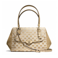 ราคา กระเป๋าถือ COACH แท้ ผ้าลาย Coach Op Art สายหนังแท้ รุ่นหรูจาก Shop สวยหรูมาก มีสายยาว COACH 25638 MADISON MADELINE OP ART SATEEN EAST WEST SATCHEL BAG Champagne (21348681500)
