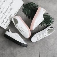 ราคา SALE P03 DD OO รองเท้าผ้าใบหนังนิ่มสีขาวขอบชมพู และขอบดำ ได้เชือก 2 คู่ 2 สี สินค้าพร้อมส่ง (8181867807)