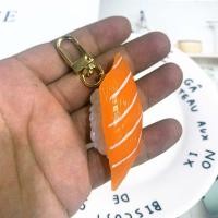 ราคา พวงกุญแจโซ่ห้อยกุญแจกระเป๋าพวงกุญแจซูชิจำลองกระเป๋าอาหารญี่ปุ่นซูชิปลาแซลม่อนของขวัญสำหรับผู้ชาย (20850437525)