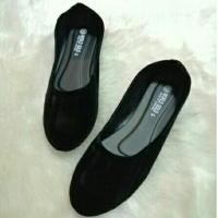 ราคา รองเท้าคัทชู สีดำล้วน ส้นแบน ไซส์ใหญ่ ใส่ทำงานได้จ้า ไซส์ 41 45 พร้อมส่งจ้า (8882154048)