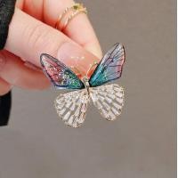 ราคา Butterfly Brooch Crystal Rhinestones Insect Brooch Sweater Coat Collar Lapel Pin (21320301419)