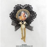 ราคา ล็อตสุดท้าย เข็มกลัดไว้อาลัย ภาพพระบรมฉายาลักษณ์ในหลวงรัชกาลที่ 9 เข็มกลัดพร้อมกิ๊บ งานแฮนด์เมดคุณภาพ King Bhumibol Adulyadej Rama 9 Brooch Pin Real Rama 9 Hand Made Memorable Collection BR295E (978)