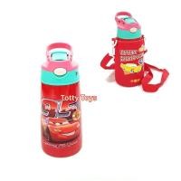 ราคา JKP Toys กระติกน้ำเก็บอุณภูมิ หลอดเด้ง พร้อมกระเป๋ามีสายสะพาย ลายรถ (1101)