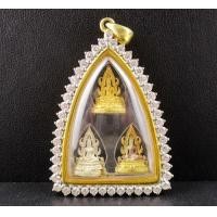 ราคา พระพุทธชินราช 3 องค์ ทองคำ เงิน 3 กษัตริย์ ล้อมเพชร 48 เม็ด 3.60 กะรัต นน. 25.52 g (031550)