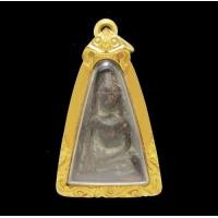 ราคา พระผงสุพรรณ เนื้อดิน เลี่ยมทองเก่า ยกซุ้ม นน. 13.26 g (036264)