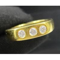 ราคา แหวน เพชรแถว 3 เม็ด 0.15 กะรัตทอง18K งานเก่า หลุดจำนำ นน. 5.60 g (029728)