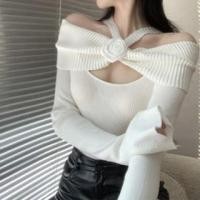 ราคา Cold-Shoulder Long-Sleeve Plain Floral Knit Top White - One Size (1126234077)