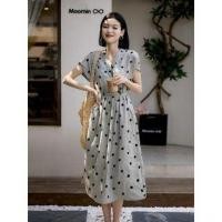 ราคา Short-Sleeve V-neck Dotted Midi A-Line Dress (1125279751)