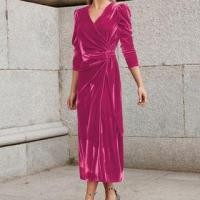 ราคา Long-Sleeve V-Neck Asymmetrical Shirred Midi Velvet Bodycon Dress (1127888458)