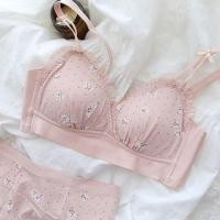 ราคา Floral Wireless Lace Trim Bra / Panty / Set (1128121163)