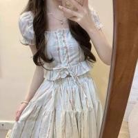ราคา Set: Short-Sleeve Square Neck Floral Print Ruffle Tie Front Blouse + Elastic Waist Midi A-Line Skirt (1128794159)