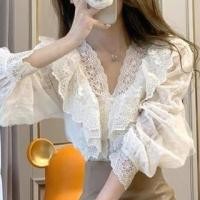 ราคา Long-Sleeve V-Neck Dotted Lace Panel Ruffle Trim Blouse (1129058325)