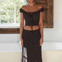 ราคา Set: Short-Sleeve Off Shoulder Dotted Tie Front Top + Mid Rise Maxi Pencil Skirt (1129084481)
