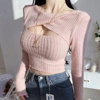ราคา Long Sleeve Cut-Out Twisted Plain Crop Knit Top (1125438469)