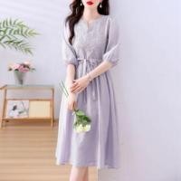 ราคา 3/4-Sleeve Notch Neck Floral Embroidered Drawstring Waist Midi A-Line Dress (1129555465)