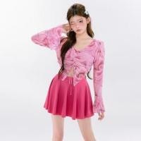 ราคา Set: Long-Sleeve Print Cover-Up Top + Bikini Top + Swim Skirt (1129571900)