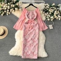 ราคา Long-Sleeve Off-Shoulder Floral Jacquard Midi Sheath Dress (1127632012)