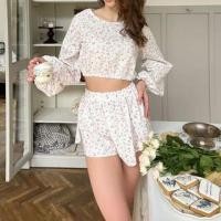 ราคา Pajama Set: Long-Sleeve Round Neck Floral Print Crop Top + Elastic Waist Shorts (1129712808)