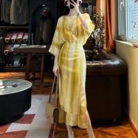 ราคา 3/4-Sleeve Crew Neck Mock Two-Piece Tie Dye Tie Waist Slit Midi Sheath Dress (1129775033)