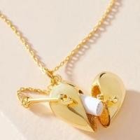 ราคา Heart-Shaped Locket Pendant Necklace With Arrow (1129943810)