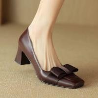 ราคา Chunky Heel Square Toe Plain Bow Accent Faux Leather Pumps (1129973623)