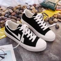 ราคา Paneled Lace-Up Couple Matching Sneakers (1062272057)