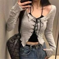 ราคา Set: Halter Plain Cropped Camisole Top + Long-Sleeve Lace-Up Top (1117577048)