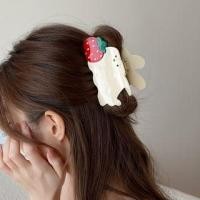 ราคา Strawberry Bunny Hair Claw 1 Pc - Off-White & Red - One Size (1130520587)