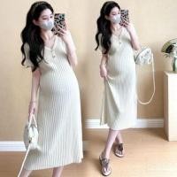 ราคา Maternity Short-Sleeve V-Neck Plain Knit Midi A-Line Dress (1130557082)