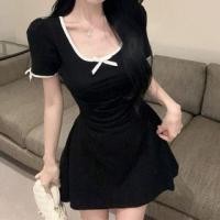 ราคา Short-Sleeve Square Neck Contrast Trim Bow Mini A-Line Dress (1130668748)