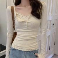 ราคา Long-Sleeve V-Neck Mock Two-Piece Floral Print Panel Lace Trim Slim Fit T-Shirt (1130676558)