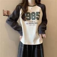 ราคา Long Sleeve Crew Neck Numbering Lettering Print Raglan Panel Knit T-Shirt (1130754711)