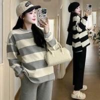 ราคา Maternity Set: Long-Sleeve Crew Neck Striped T-Shirt + High Waist Plain Wide Leg Pants (1130807807)