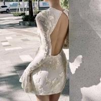 ราคา Long-Sleeve Crew Neck Floral Open Back Mini Sheath Dress (1125426350)