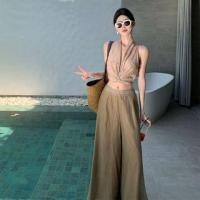 ราคา Sleeveless V-Neck Patterned Print Ruched Crop Top / Mid Rise Plain Wide Leg Pants (1130949441)