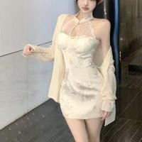 ราคา Halter Floral Lace Panel Mini Qipao (1130964361)