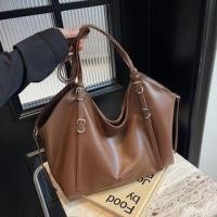 ราคา Plain Buckled Faux Leather Tote Bag (1130965017)