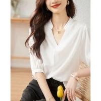 ราคา 3/4-Sleeve Stand Collar Plain Button Accent Blouse (1130992054)
