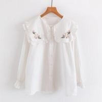 ราคา Collared Floral Embroidered Blouse Off-White - One Size (1118344349)
