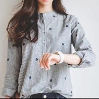 ราคา Band Collar Leaf Embroidered Blouse (1048850408)