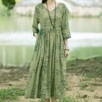 ราคา 3/4 Sleeve V-Neck Floral Print Midi A-Line Dress (1131158260)