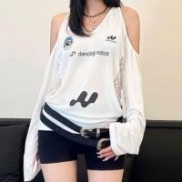 ราคา Long Sleeve Cold-Shoulder Lettering Print Lace Panel Loose-Fit T-Shirt (1131424432)