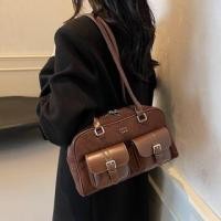 ราคา Plain Faux Leather Panel Buckled Tote Bag (1131494392)