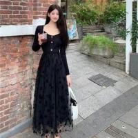 ราคา Long Sleeve V-Neck Plain Lace Panel A-Line Maxi Dress (1132079608)