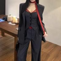 ราคา Two Tone Lace Panel Button Camisole Top / Single-Breasted Blazer / High Waist Wide Leg Slacks (1132152100)