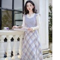 ราคา Long-Sleeve Notch Neck Plain Knit Top / Plaid Panel Midi Dungaree Dress / Set (1132305697)