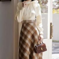 ราคา Set: Mock Neck Plain Bow Accent Sweater + High Waist Plaid Midi A-Line Skirt (1132315217)