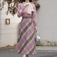 ราคา Set: Mock Neck Bow Accent Contrast Trim Sweater + High Rise Plaid Midi A-Line Skirt (1132315172)